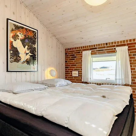 4 Star In Ferienhaus Løkken